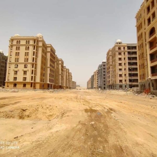 R6 capital 600x600